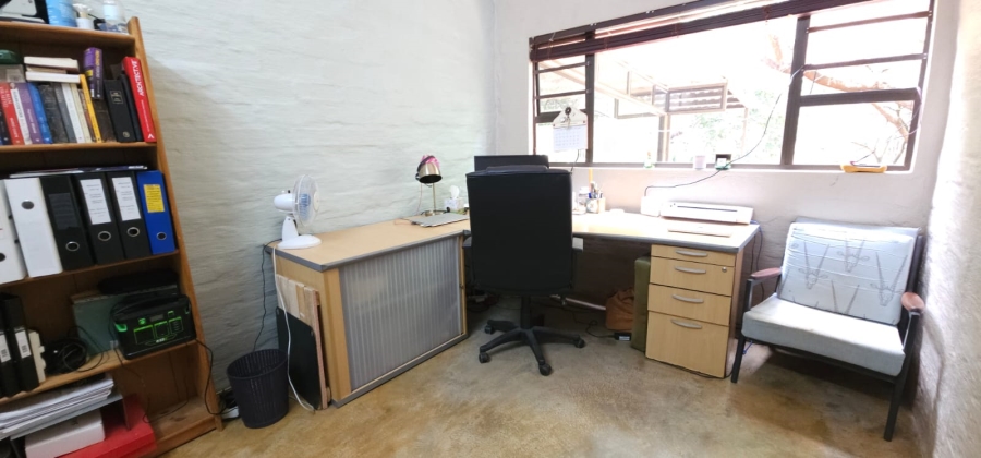 5 Bedroom Property for Sale in Mooinooi North West